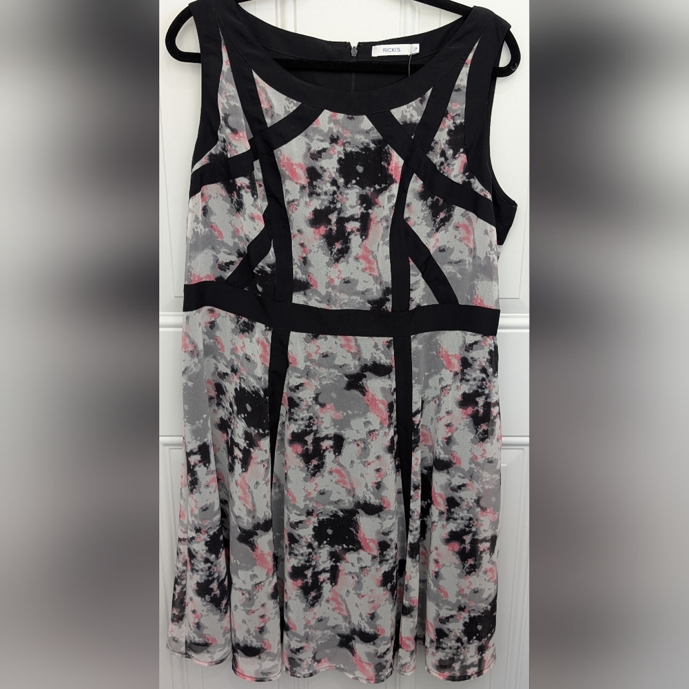 Ricki's 🖤🤍 🩷 Sleeveless Fit and Flare Midi